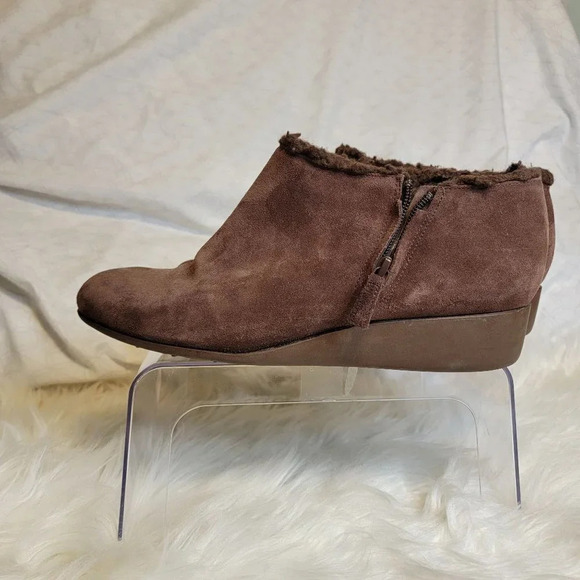 COLE Haan Callie Women's Size 10.5 B Waterproof Brown Suede Ankle Booties Shoes - Picture 15 of 15